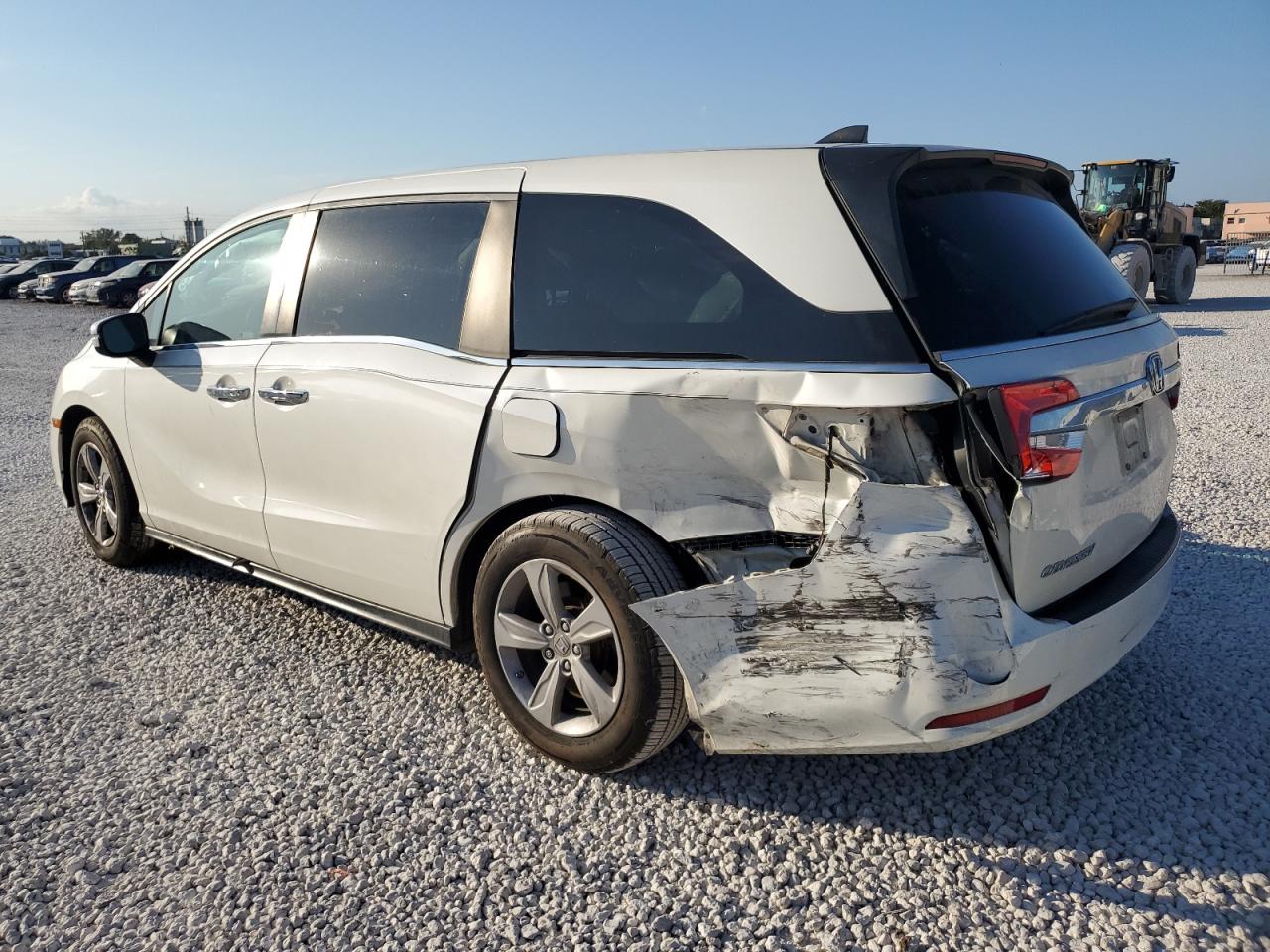 2019 Honda Odyssey - Image 2