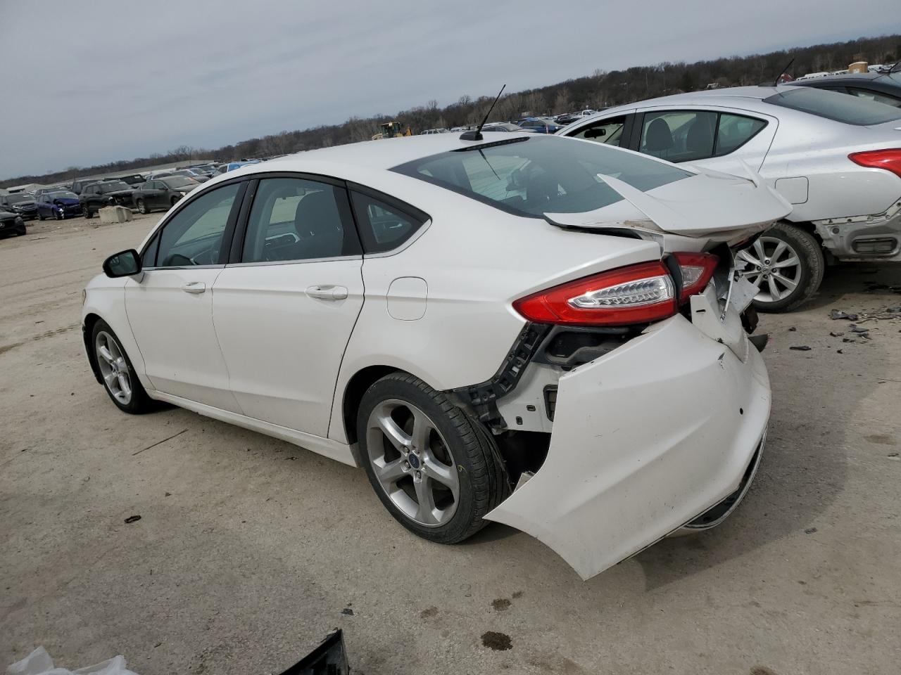 2014 Ford Fusion - Image 2