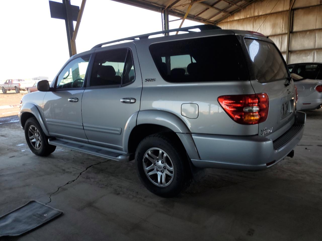 2003 Toyota Sequoia - Image 2