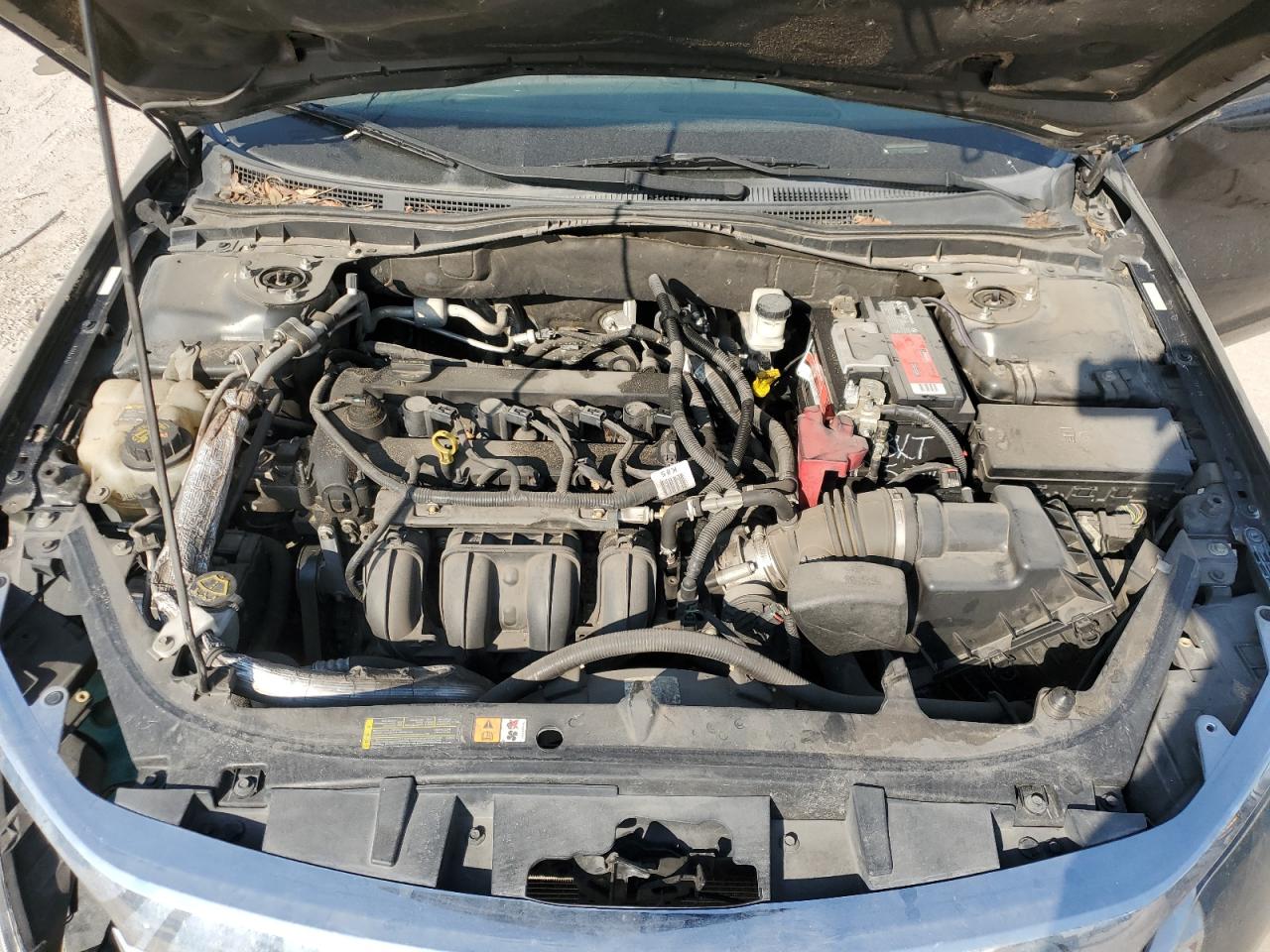 2012 Ford Fusion - Image 11