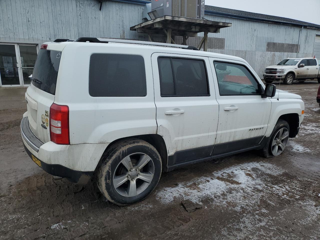2017 Jeep Liberty (Patriot) - Image 3