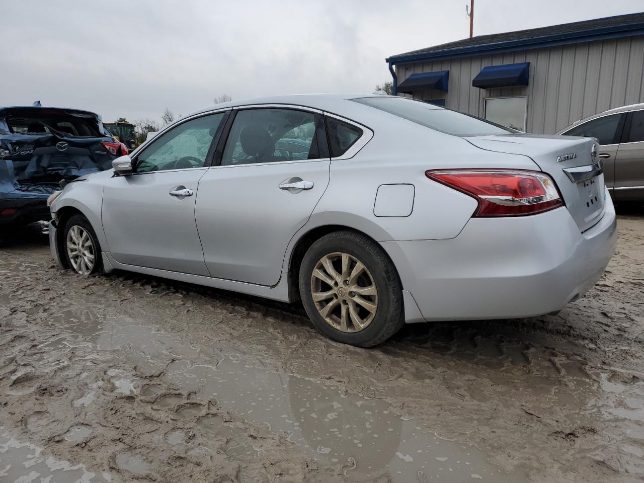 2013 Nissan Altima - Image 2