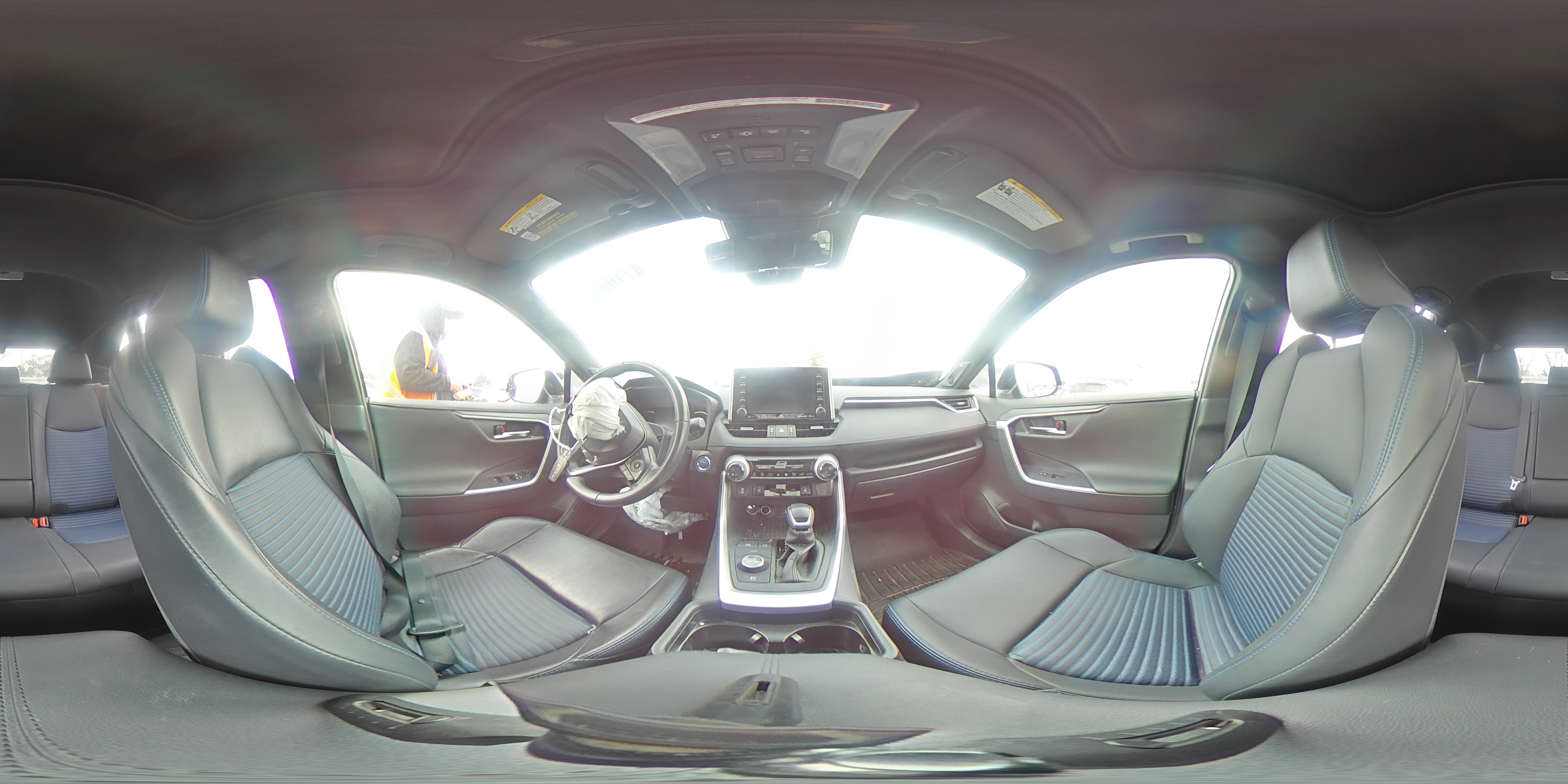 2019 Toyota RAV 4 - Image 14