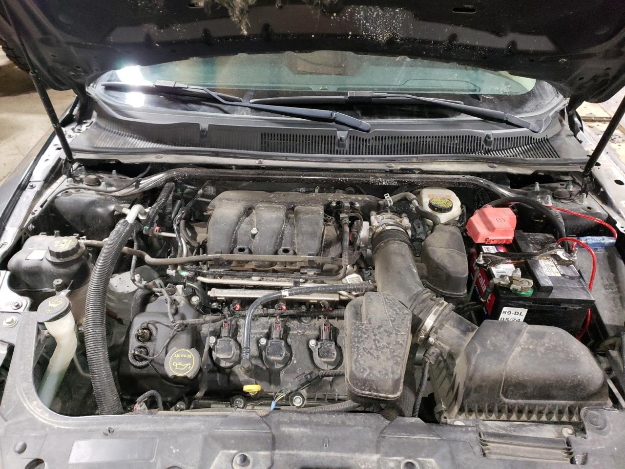 2015 Ford Taurus - Image 11