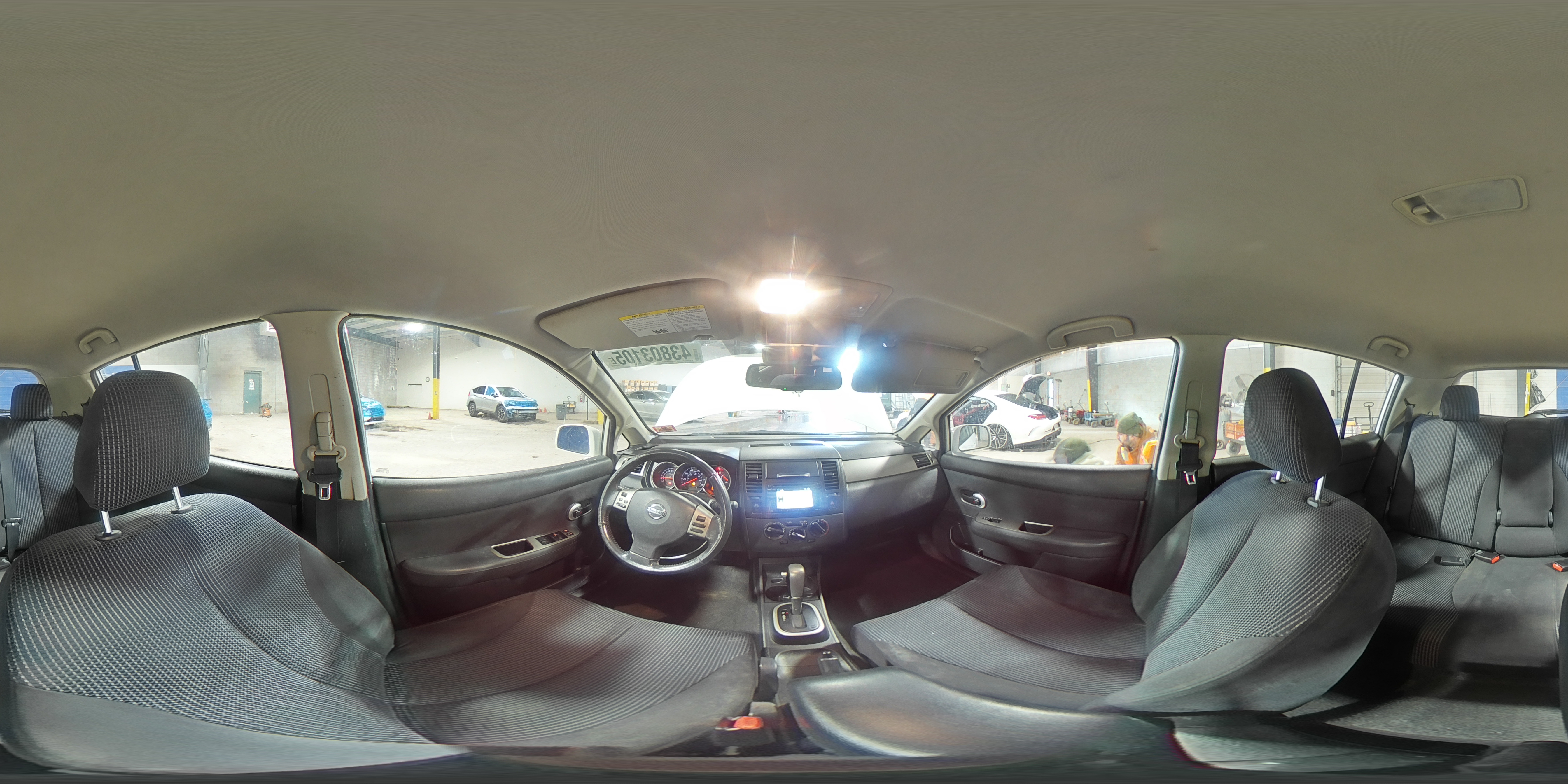 2012 Nissan Versa - Image 14