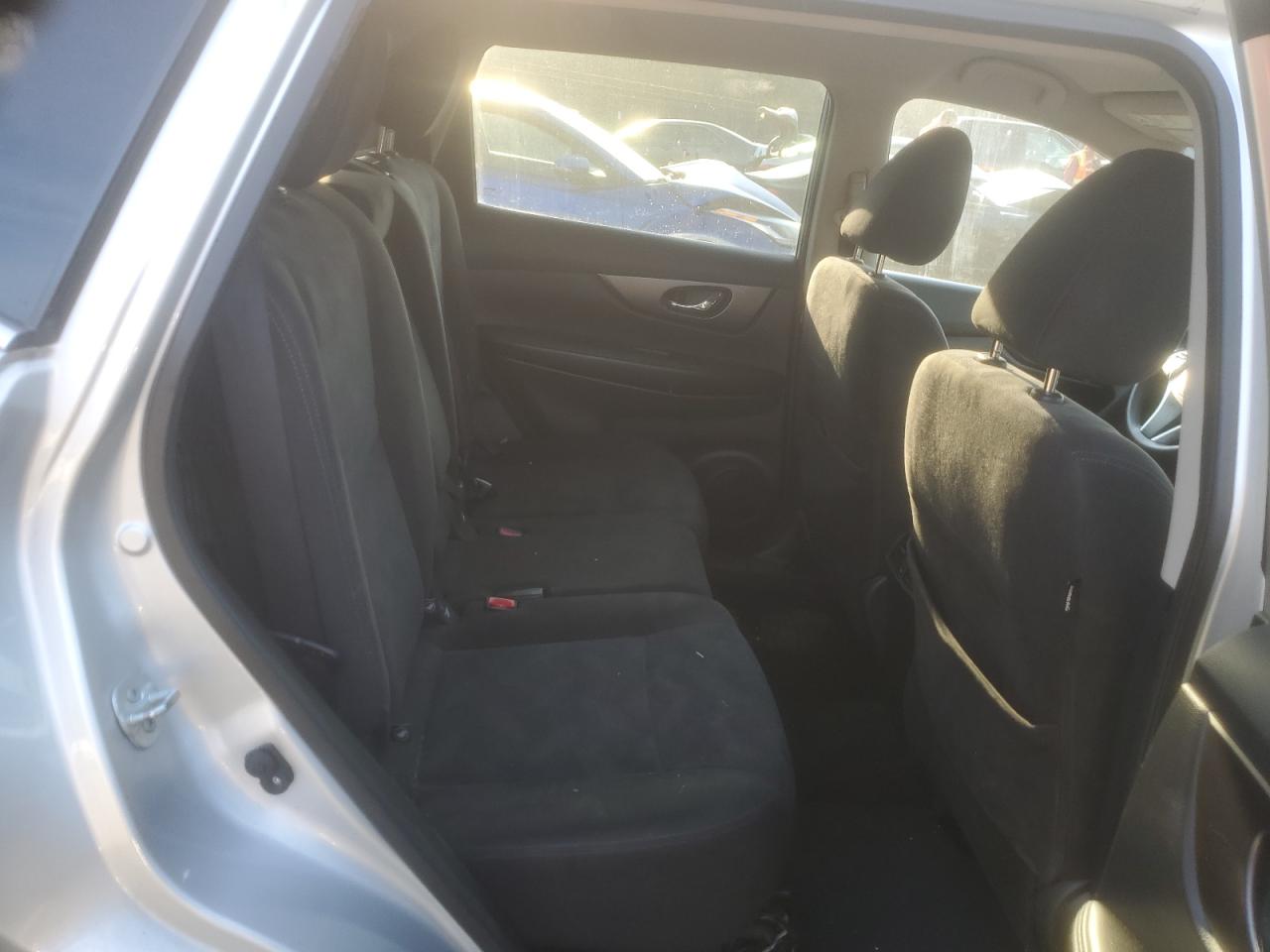 2015 Nissan Rogue S VIN: KNMAT2MT9FP549921 Lot: 43519075