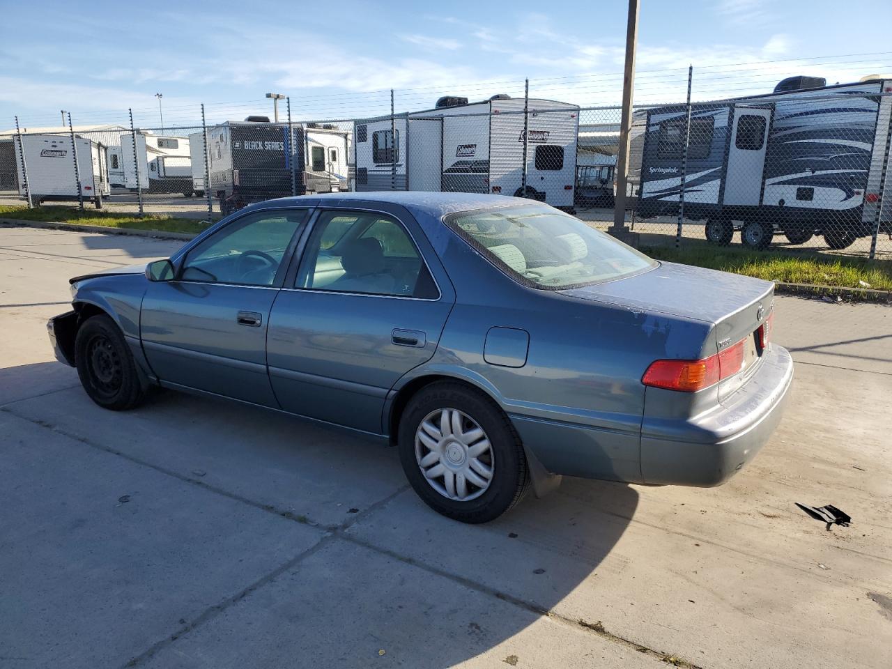 2001 Toyota Camry - Image 2