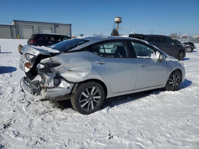  NISSAN VERSA 2021 Srebrny