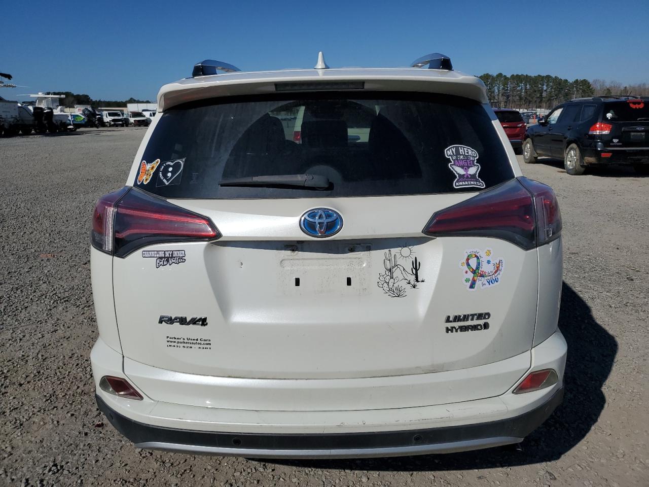 2016 Toyota RAV 4 - Image 6