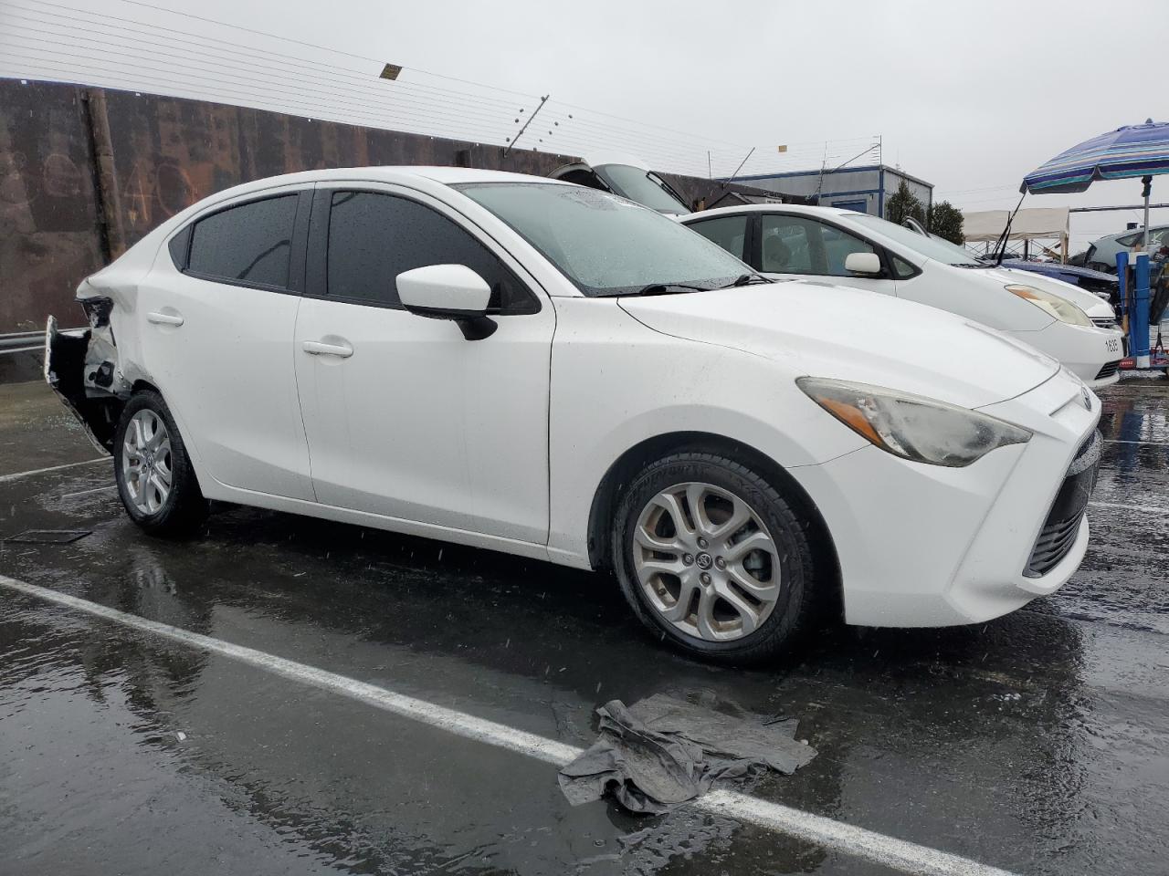 2017 Toyota Yaris - Image 4