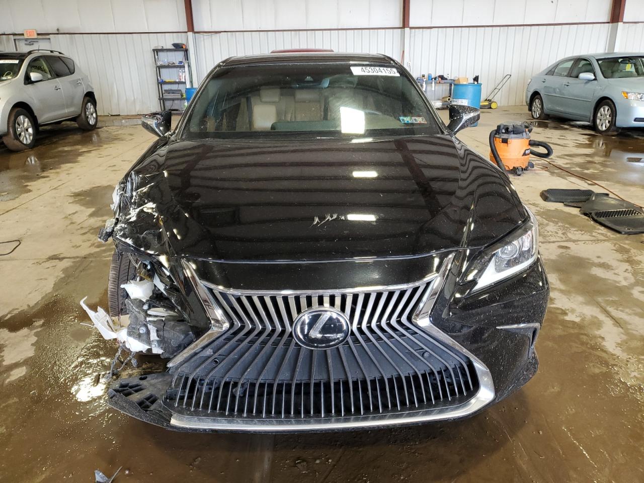 2020 Lexus ES - Image 5