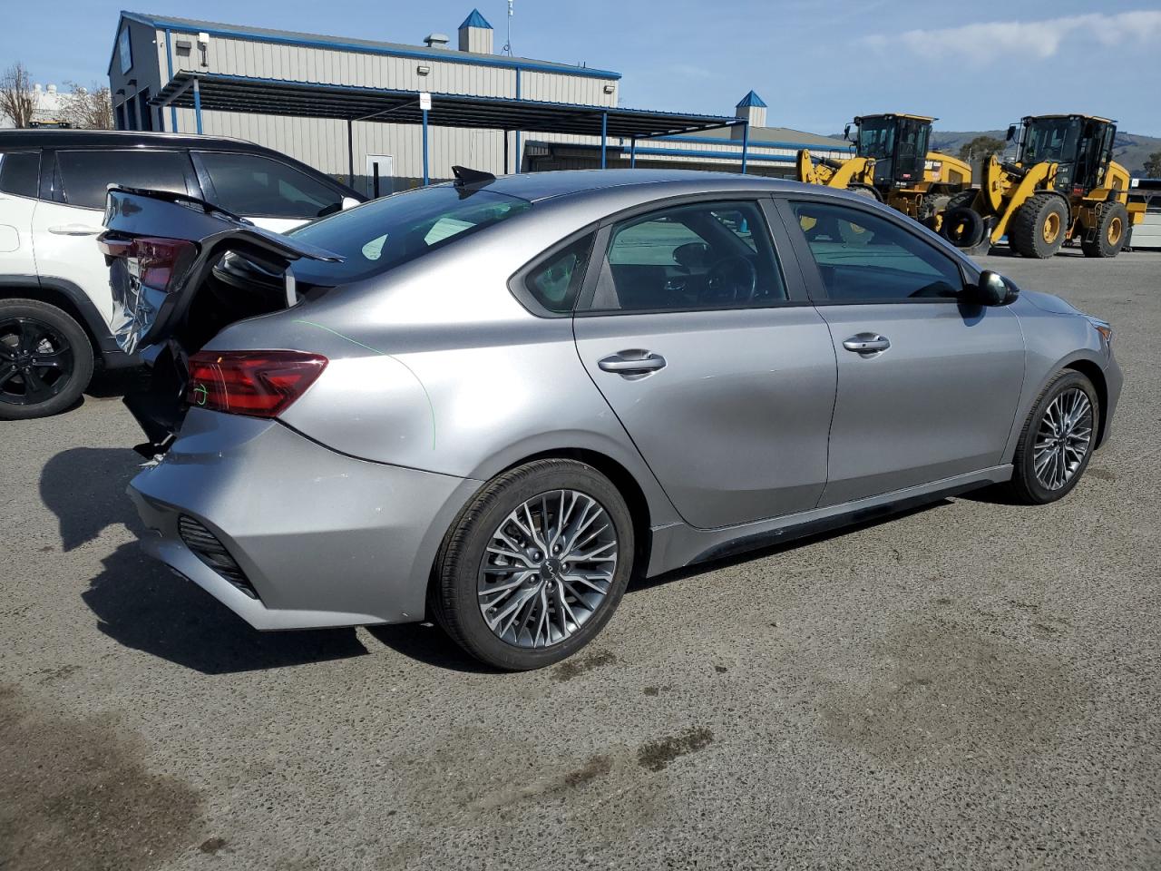 2023 Kia Forte - Image 3