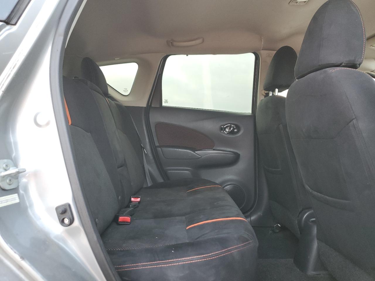 2015 Nissan Versa - Image 11