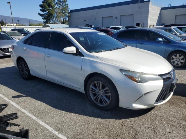  TOYOTA CAMRY 2015 White