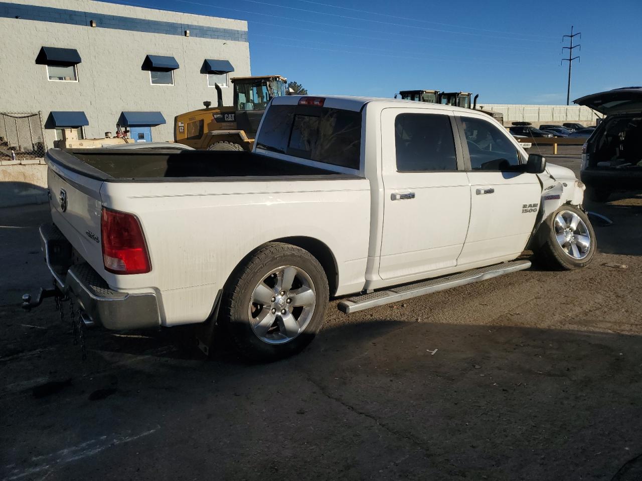 2015 RAM 1500 - Image 3