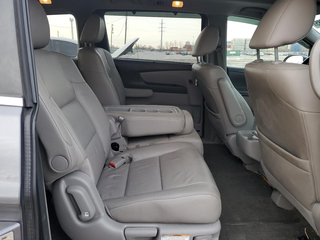 2014 Honda Odyssey - Image 11