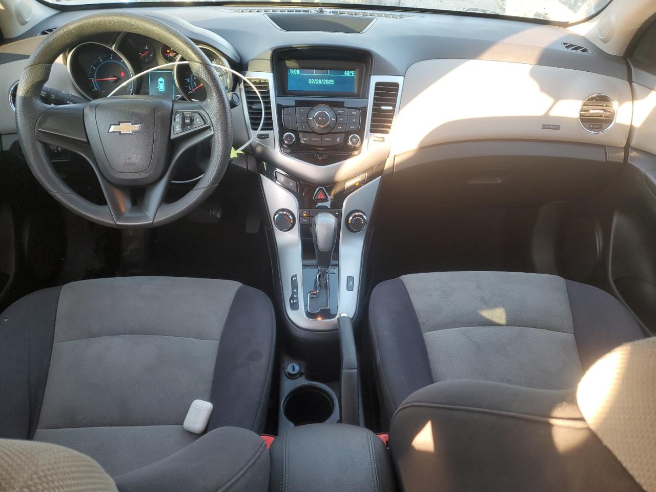 2014 Chevrolet Cruze - Image 8