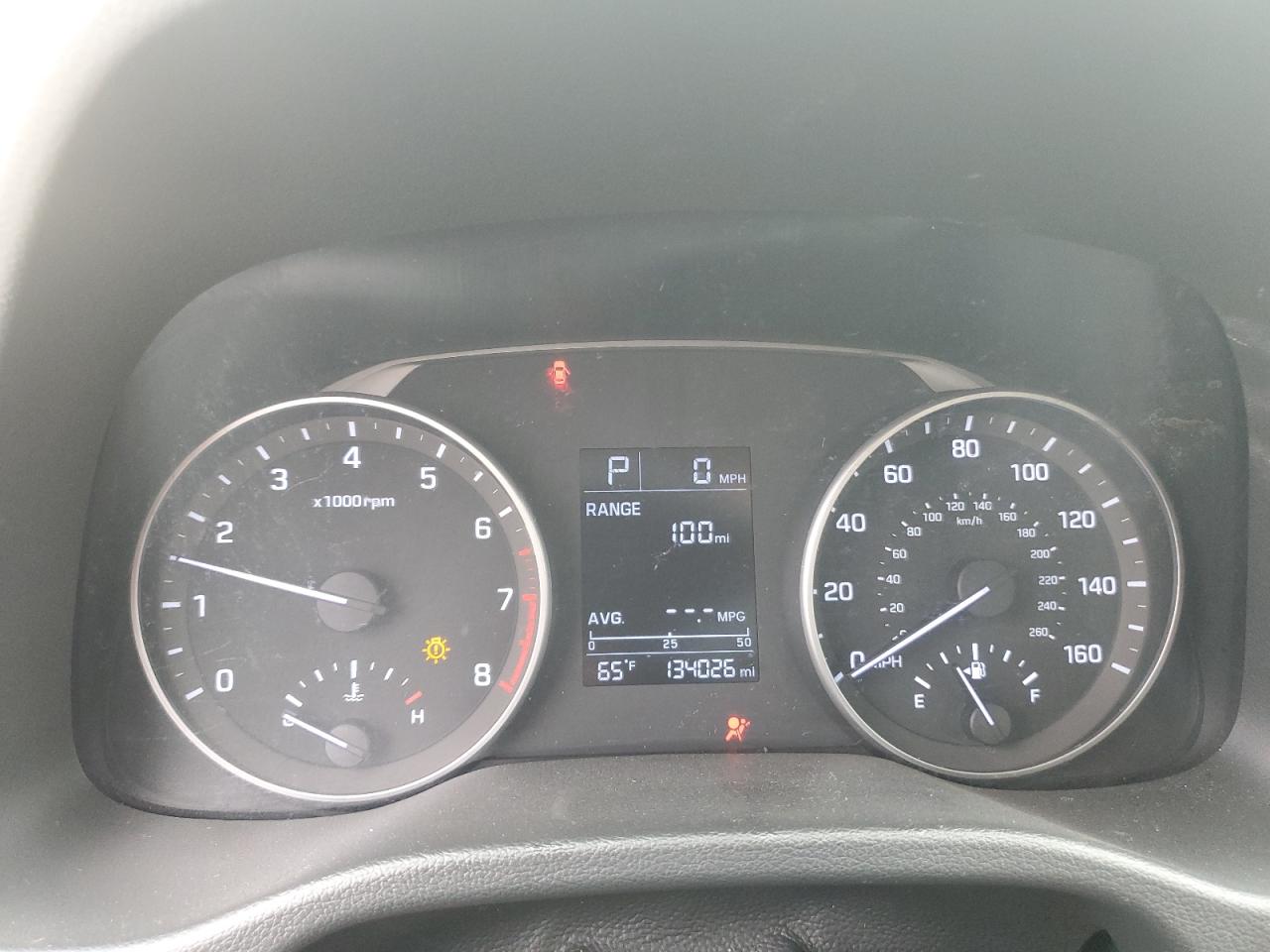 2017 Hyundai Elantra - Image 9