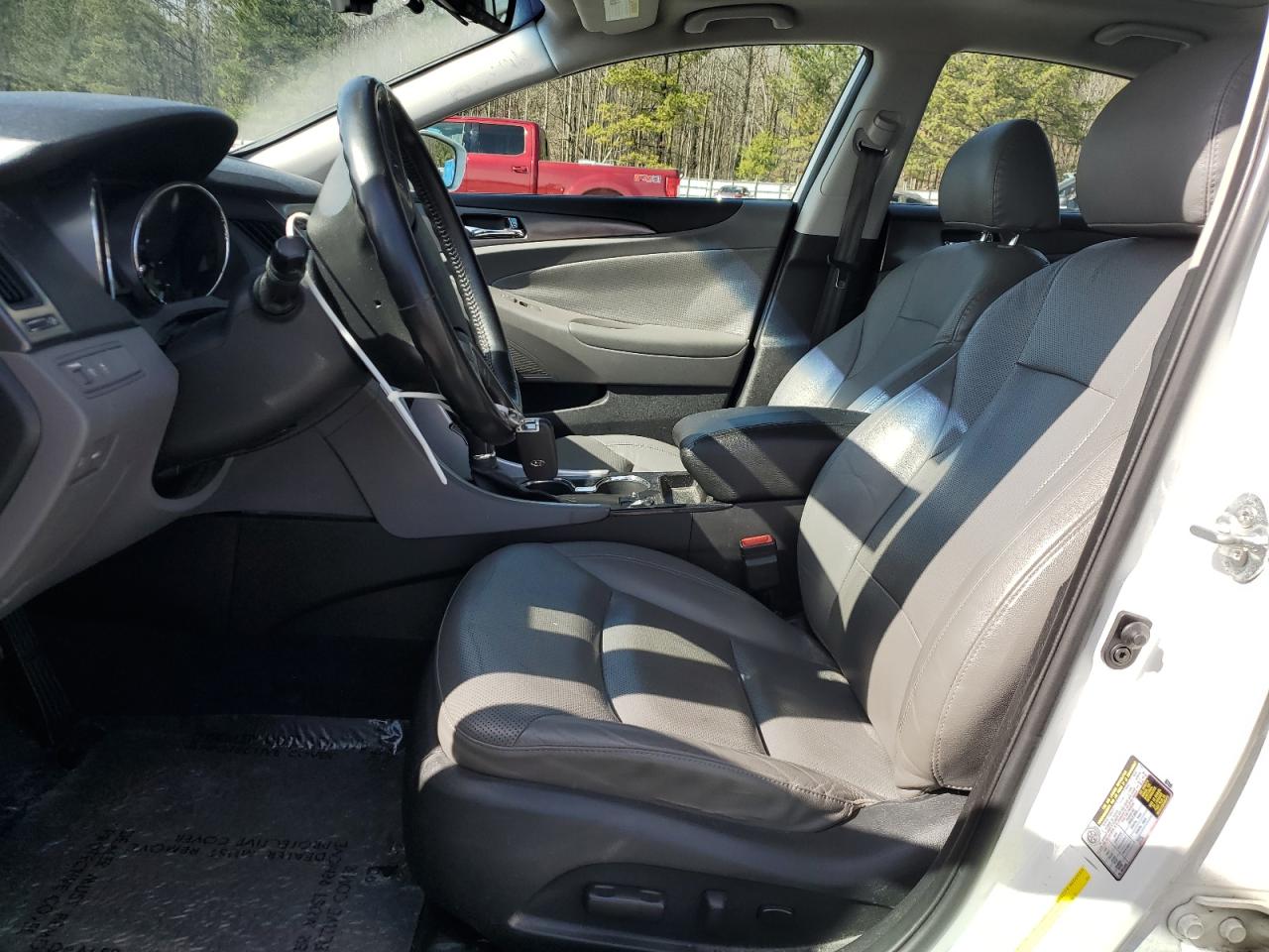 2015 Hyundai Sonata - Image 7