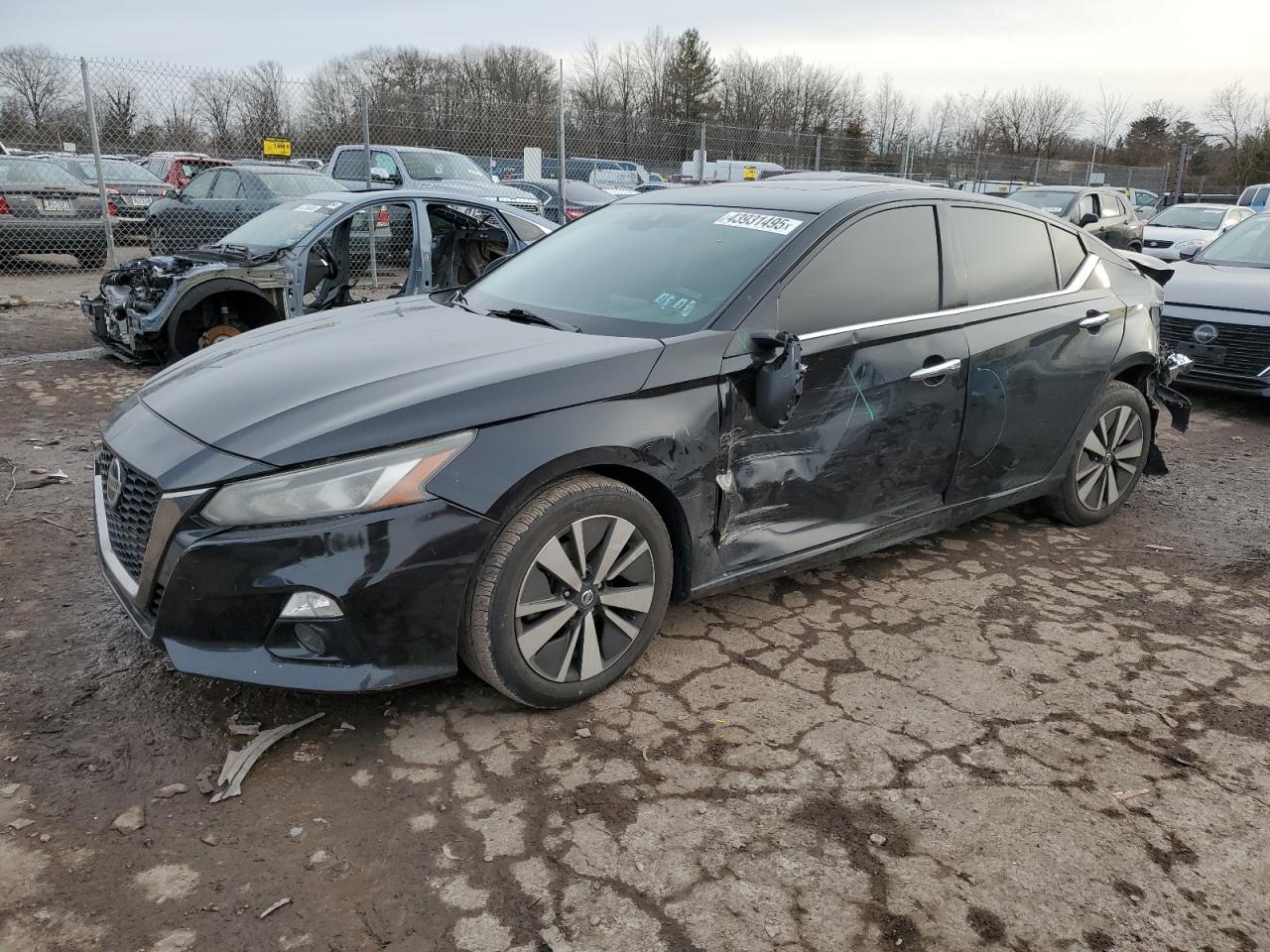 2020 Nissan Altima - Image 1