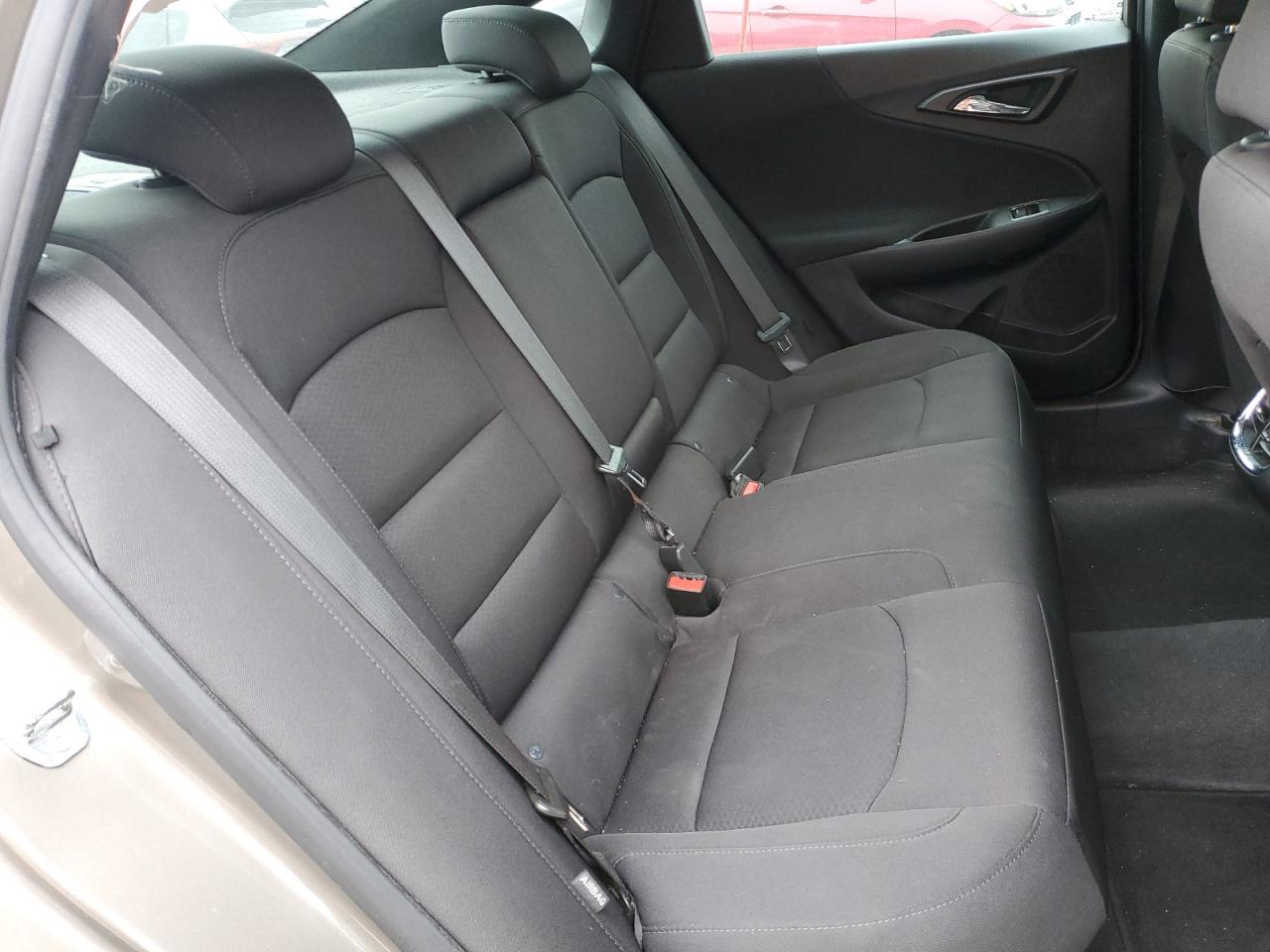 2020 Chevrolet Malibu - Image 10