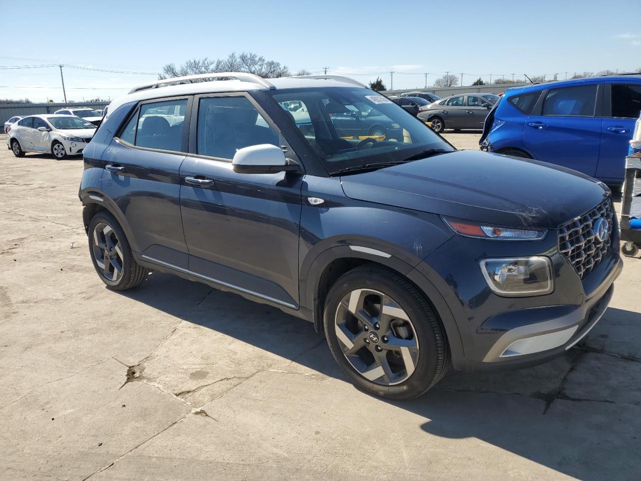 2020 Hyundai Venue - Image 4