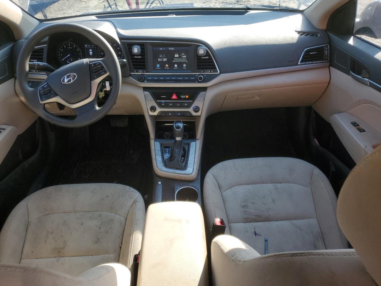 2018 Hyundai Elantra - Image 8