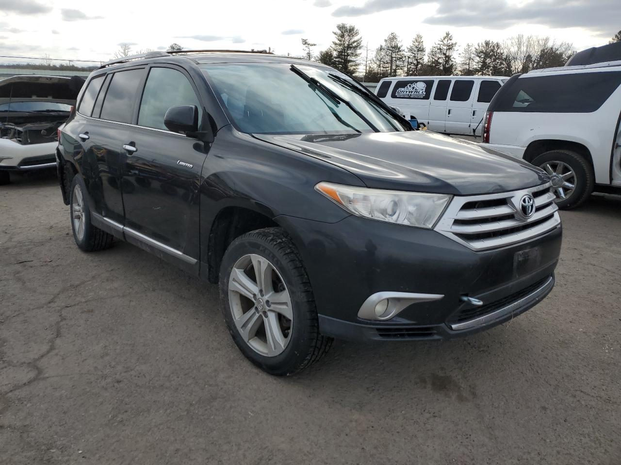 2012 Toyota Highlander - Image 4
