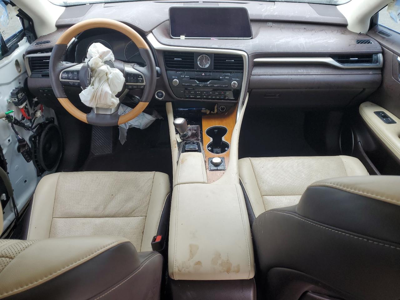 2019 Lexus RX - Image 8