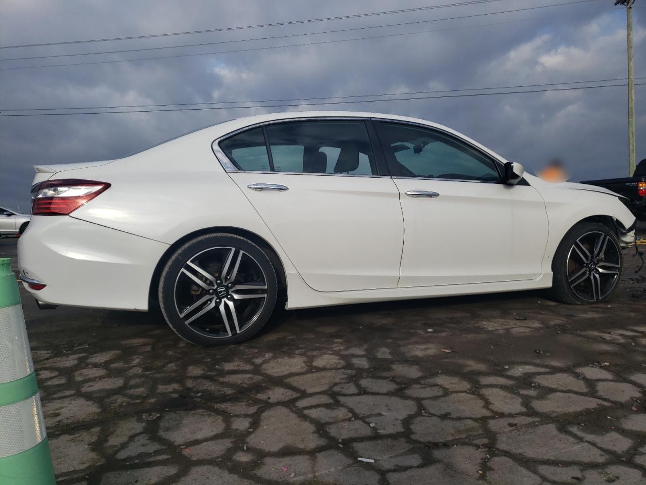 2017 Honda Accord - Image 3