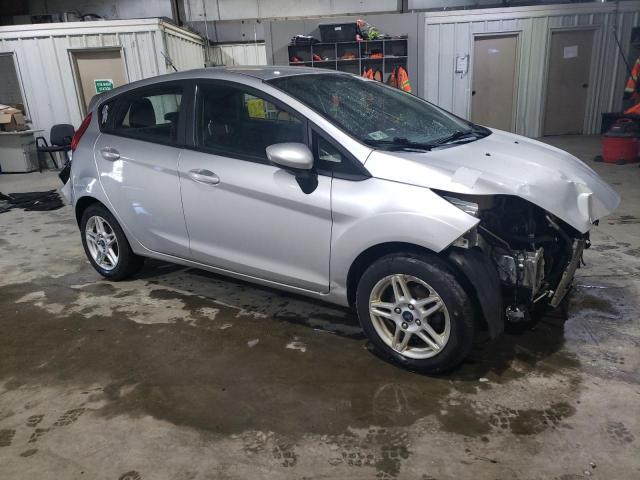  FORD FIESTA 2019 Srebrny
