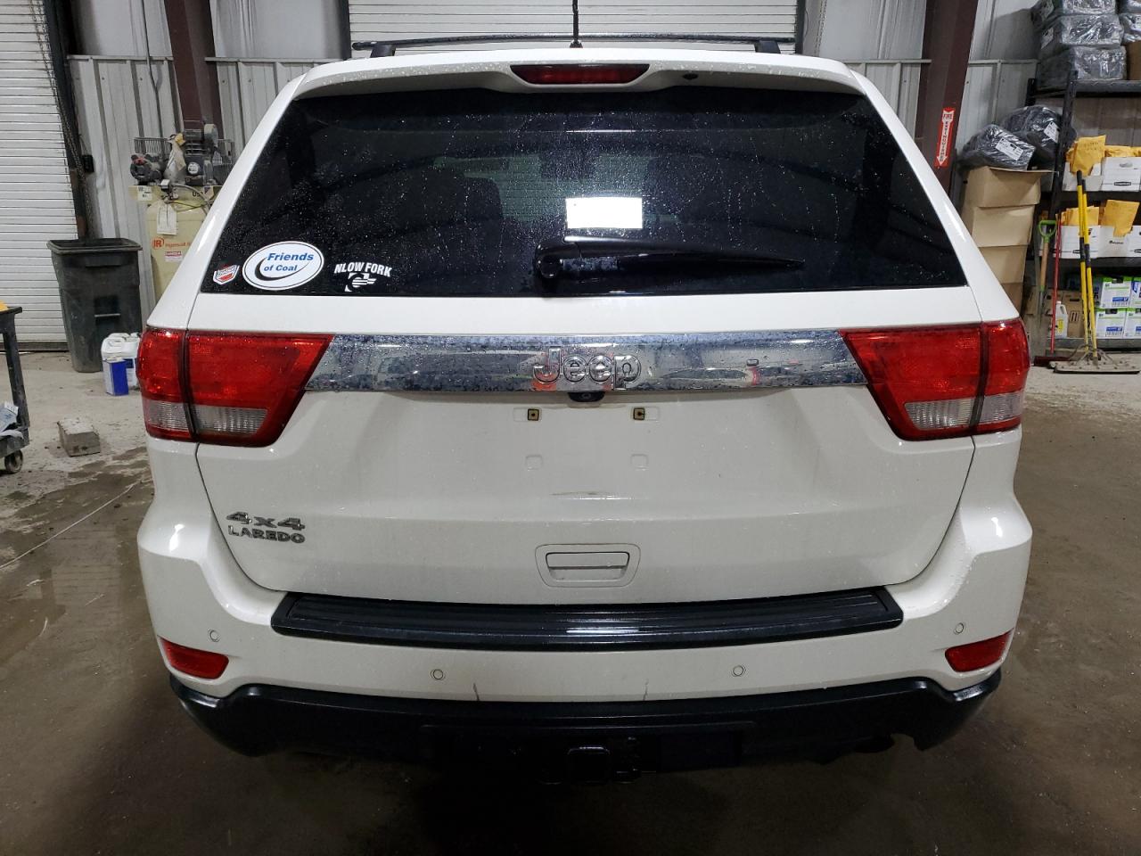 2011 Jeep Grand Cherokee - Image 6