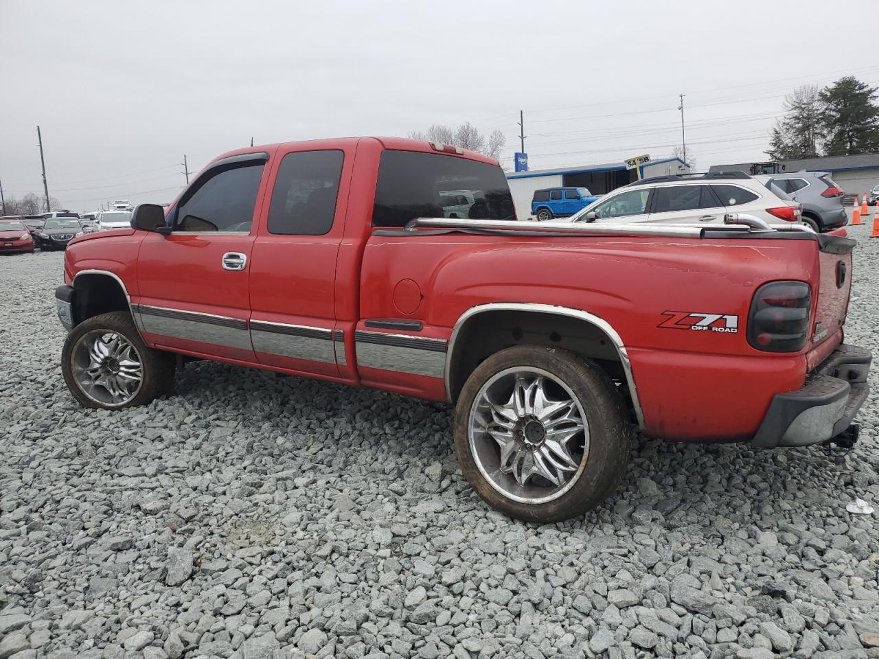 2004 Chevrolet Silverado - Image 2