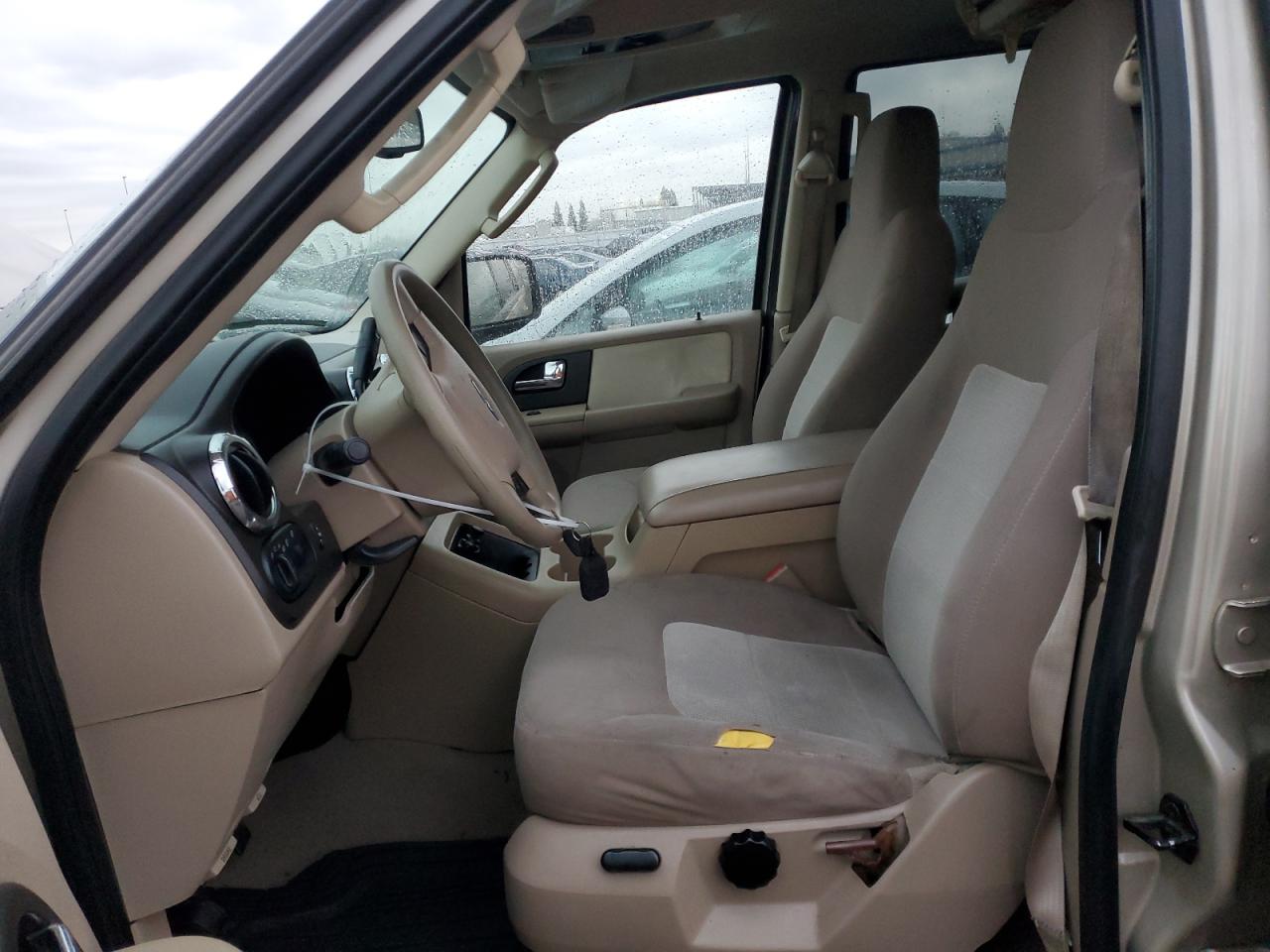 2006 Ford Expedition - Image 7