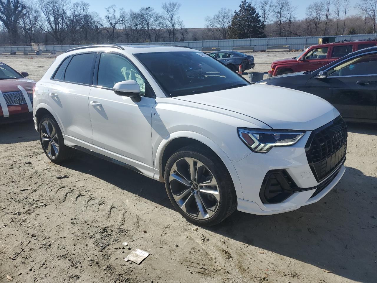 2022 Audi Q3 - Image 4