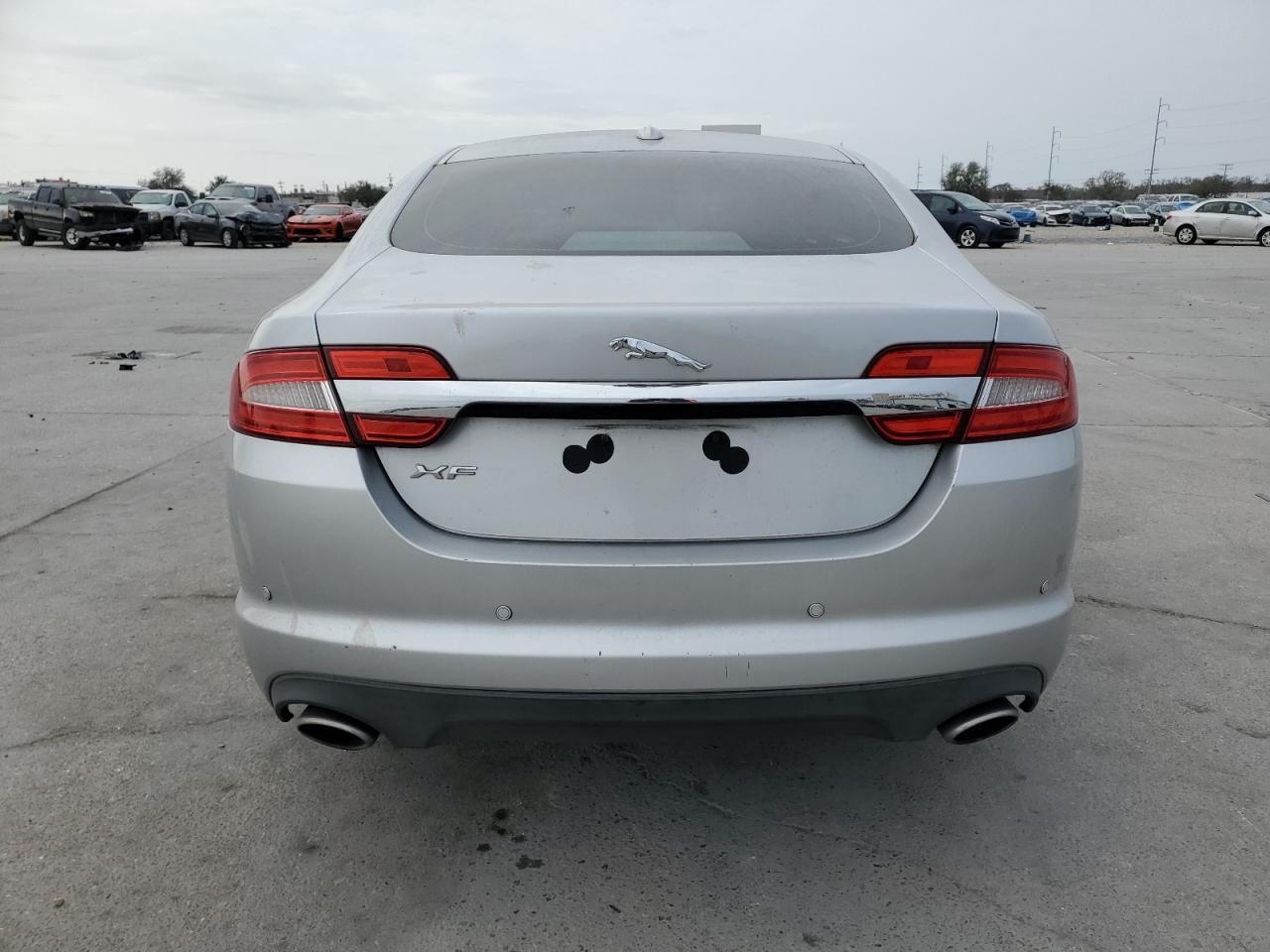 2012 Jaguar XF - Image 6