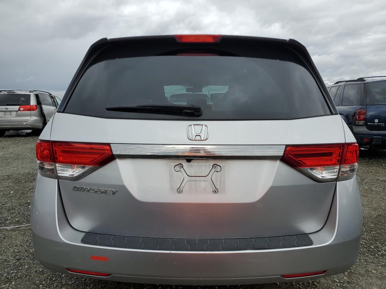 2015 Honda Odyssey - Image 6