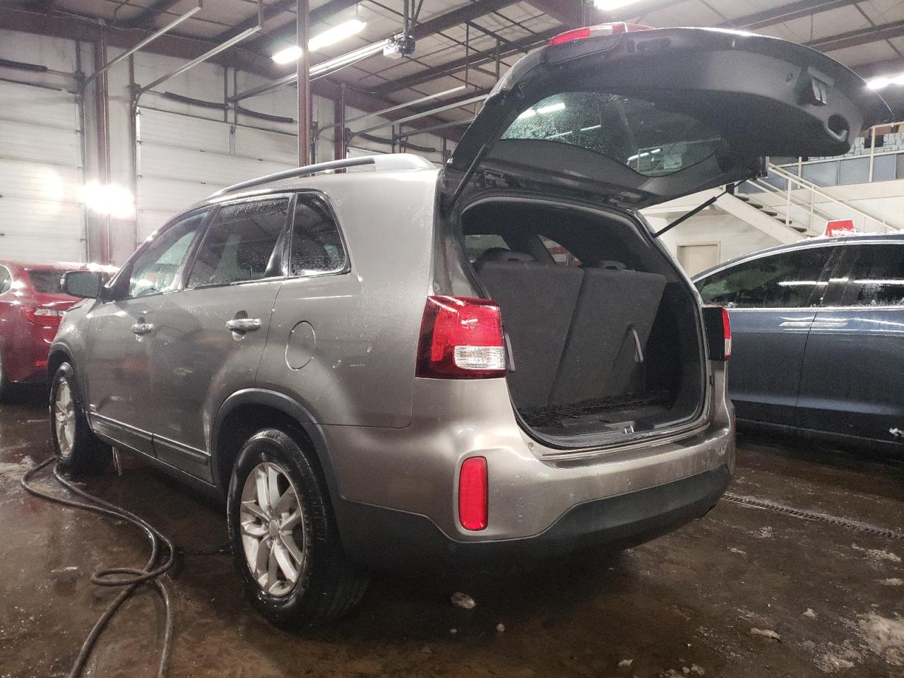 2015 Kia Sorento - Image 2