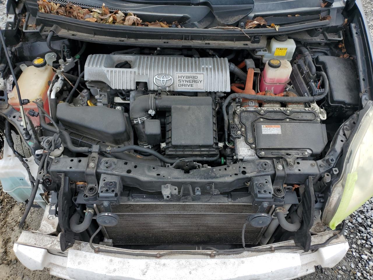 2013 Toyota Prius - Image 12