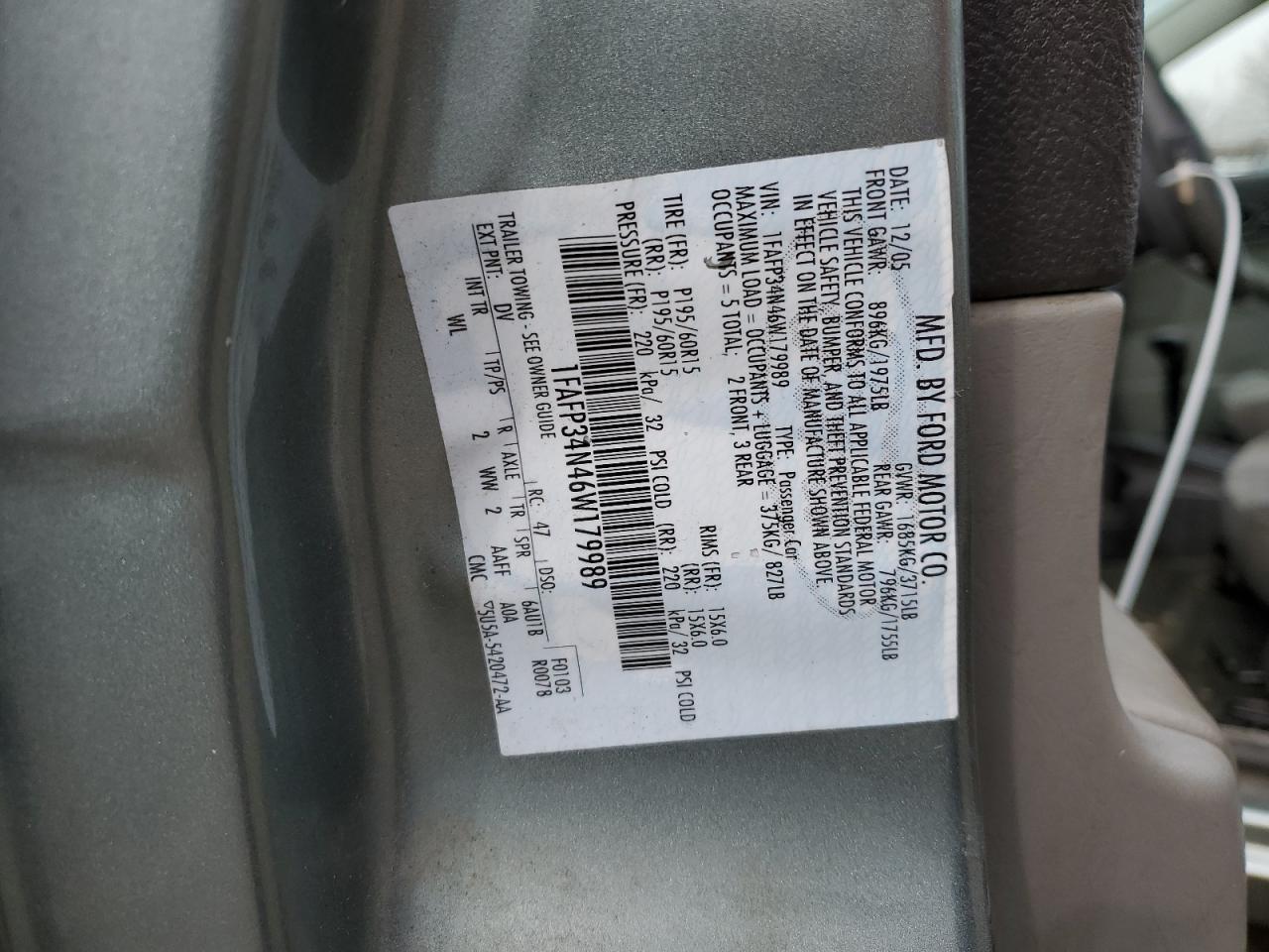 2006 Ford Focus - Image 14