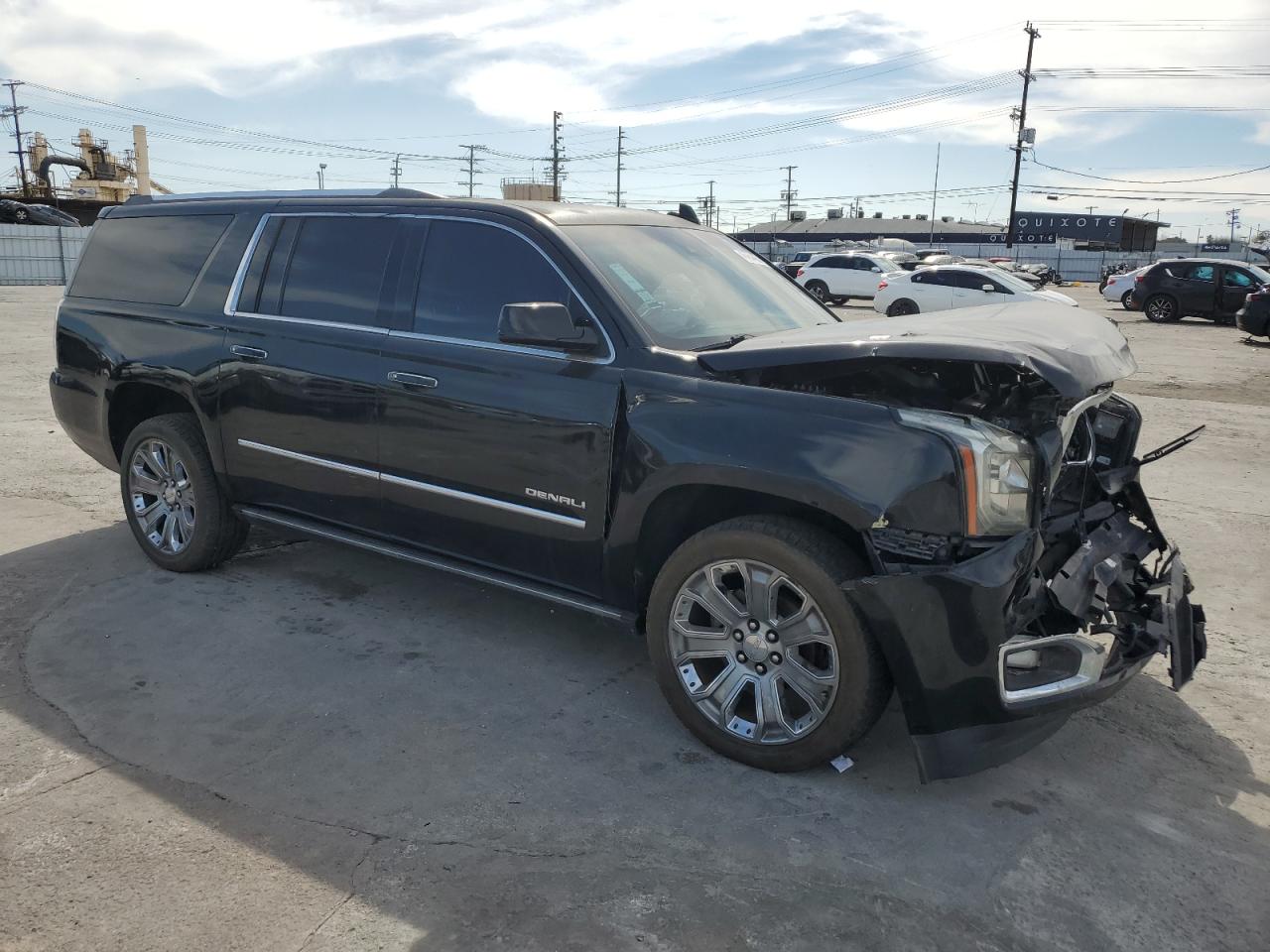 2016 GMC Yukon - Image 4