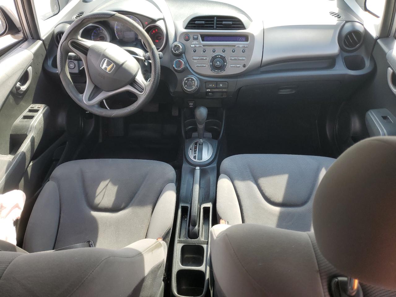 2010 Honda Fit - Image 8