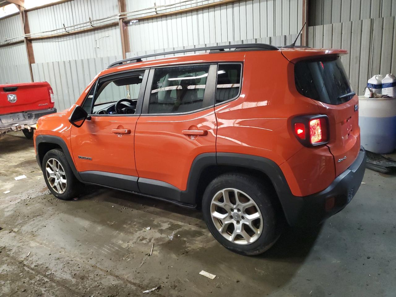 2015 Jeep Renegade - Image 2