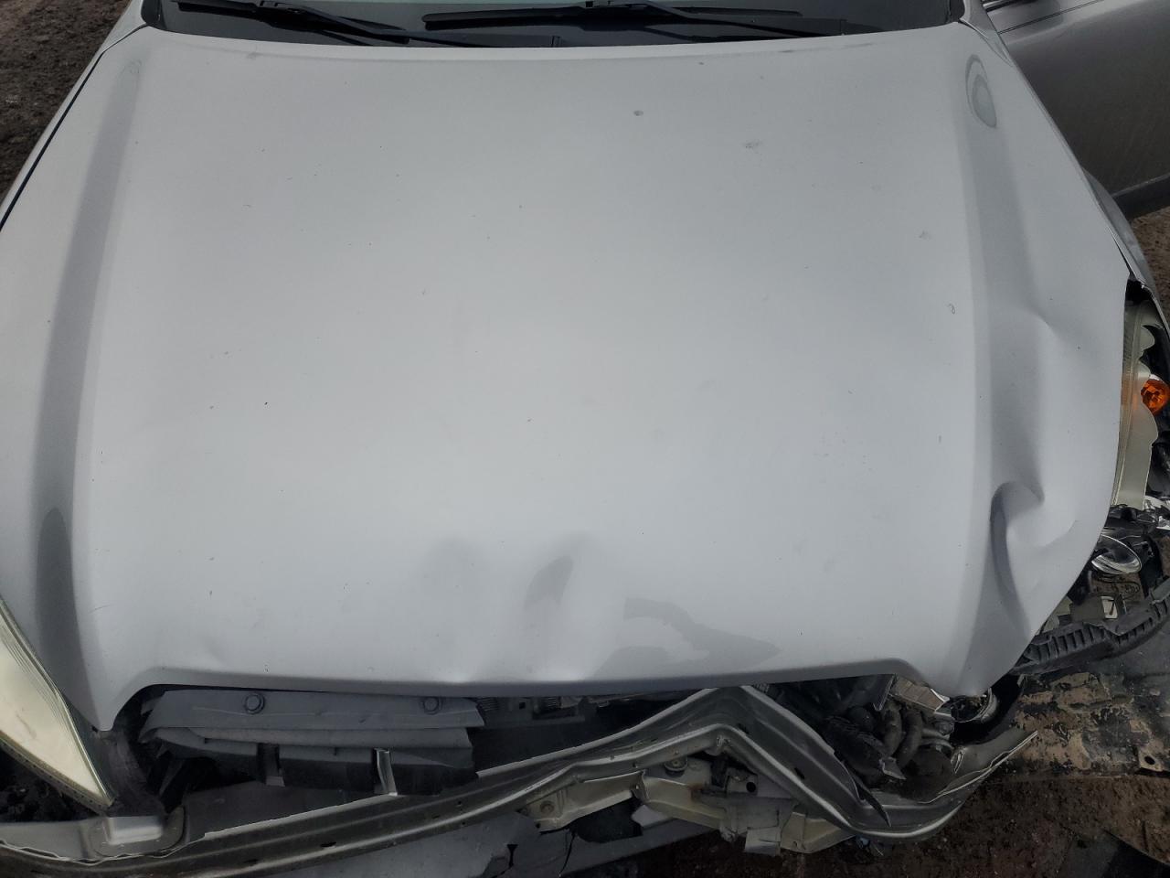 2010 Subaru Outback - Image 13