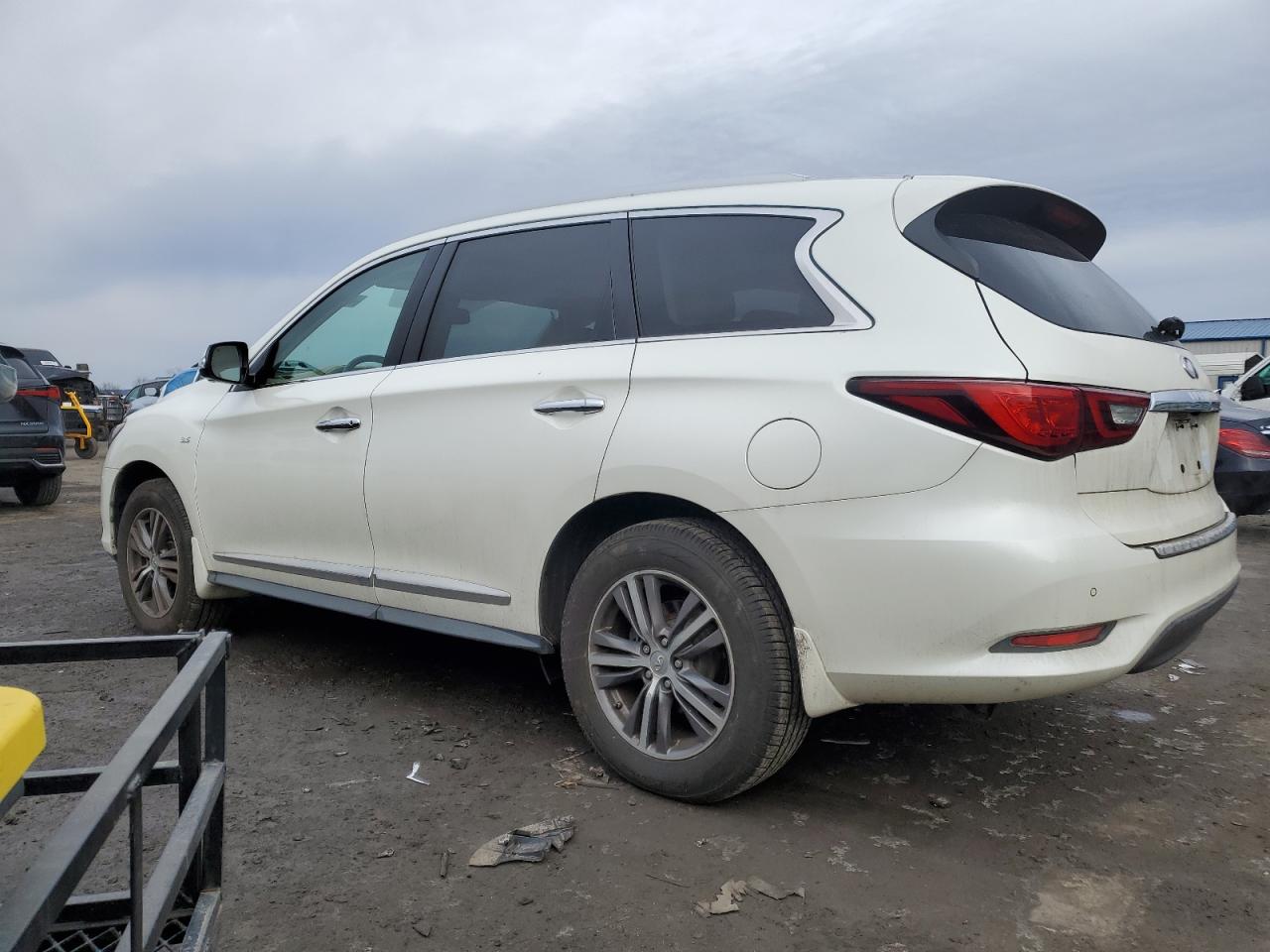 2019 Infiniti QX60 - Image 2