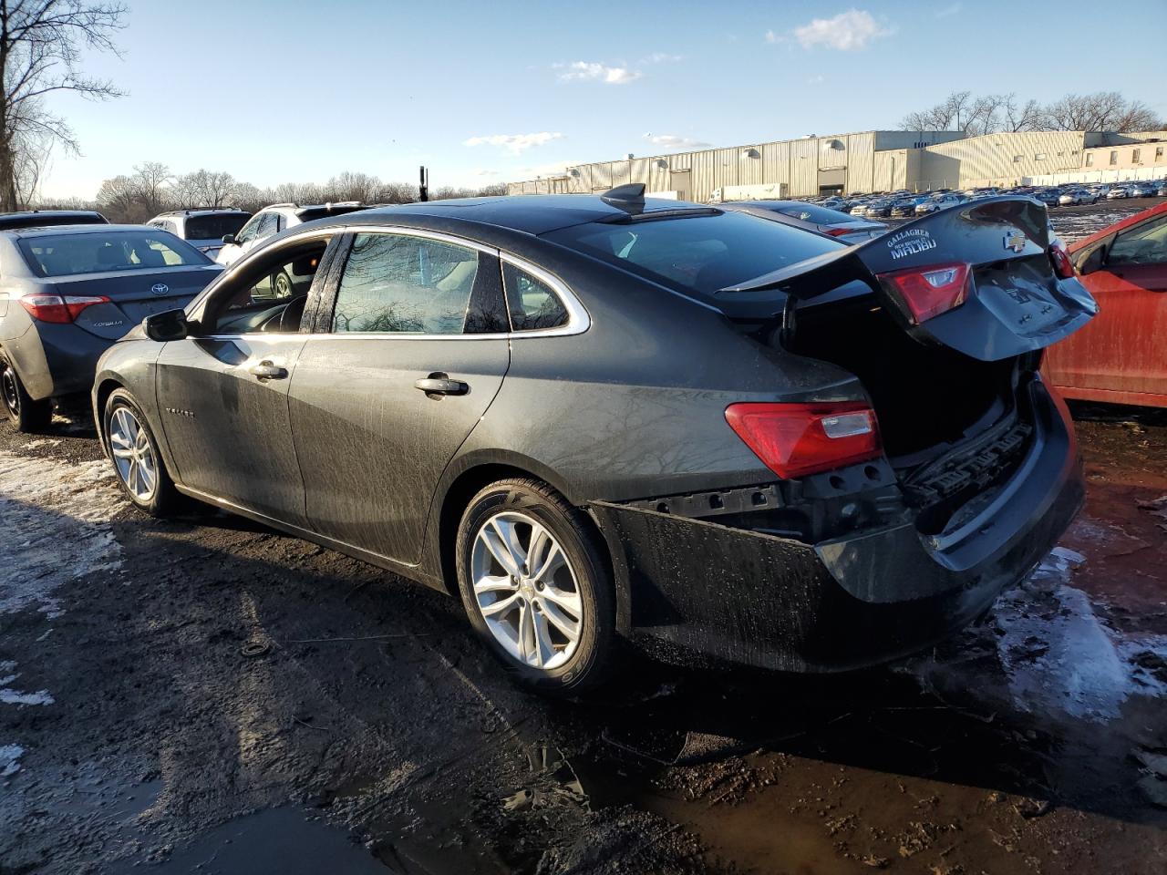 2018 Chevrolet Malibu - Image 2