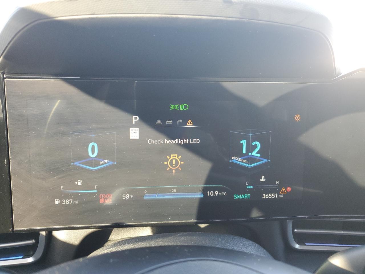 2024 Hyundai Elantra - Image 9
