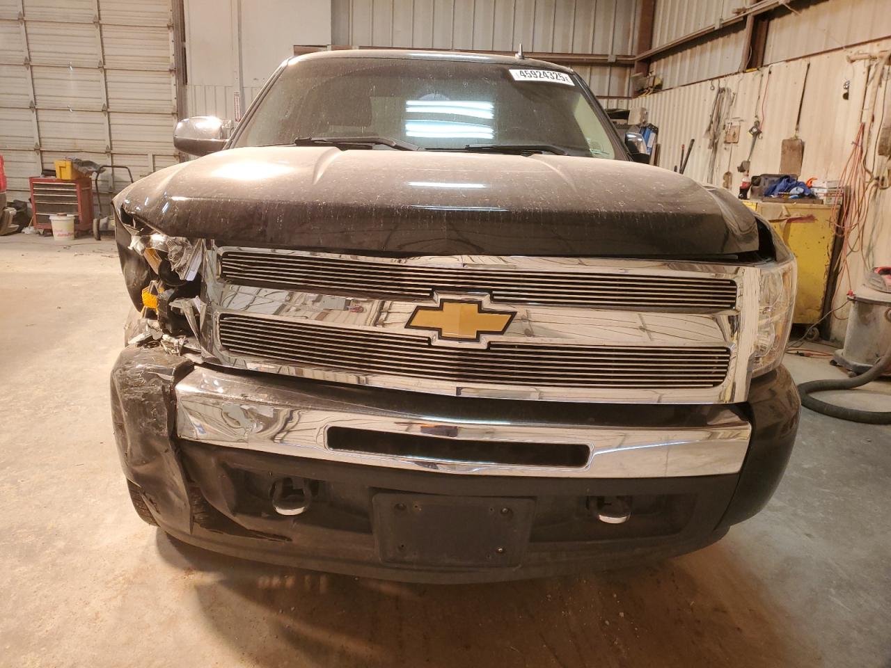 2009 Chevrolet Silverado - Image 5