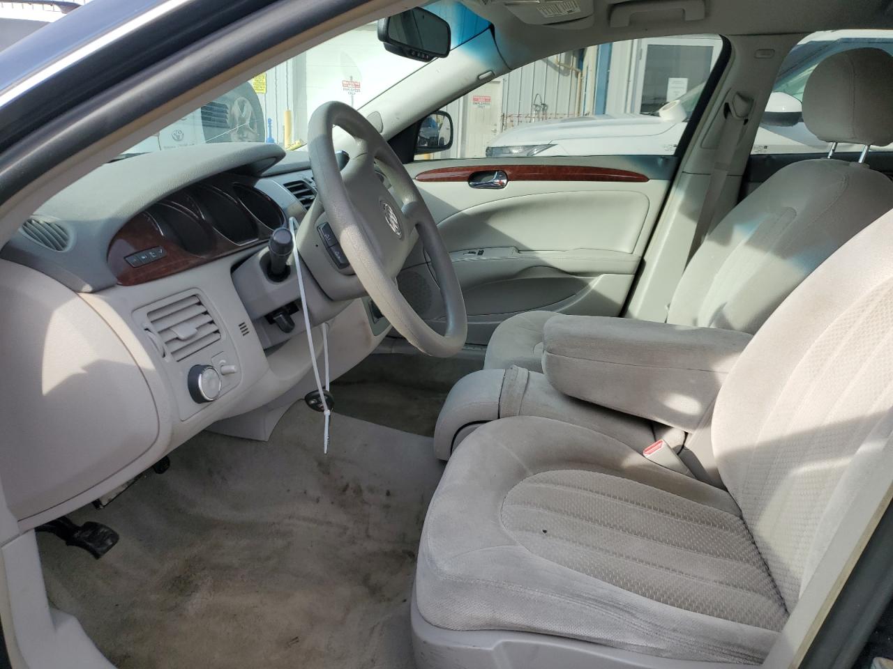 2007 Buick Lucerne - Image 7