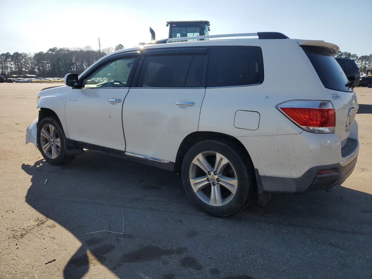 2012 Toyota Highlander - Image 2